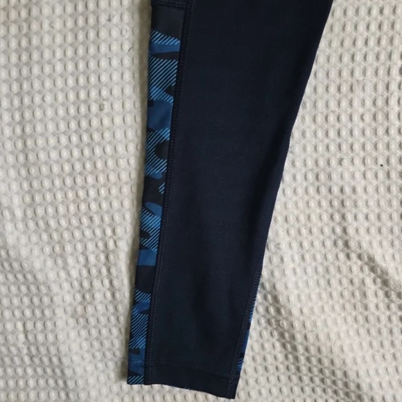 Reebok Colorblock Leggings - Picture 4 of 11